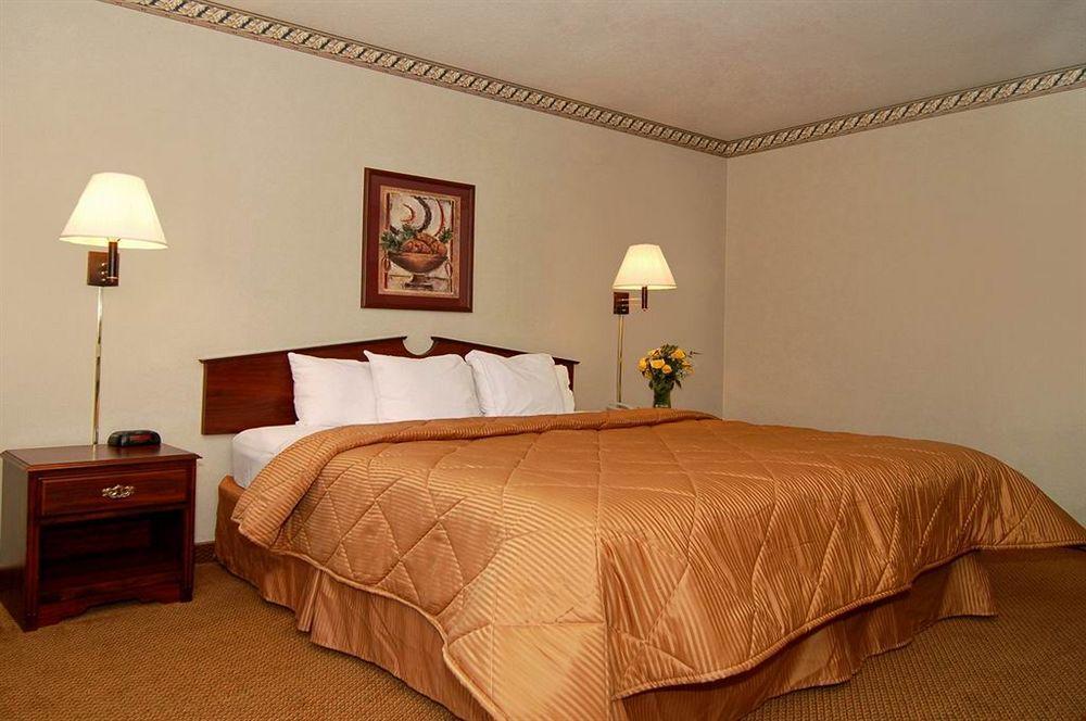 Travelodge By Wyndham Carlsbad Nm Exterior foto